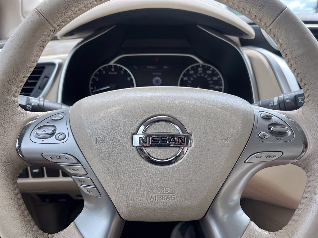 2018 Pearl White Nissan Murano Platinum FWD SUV