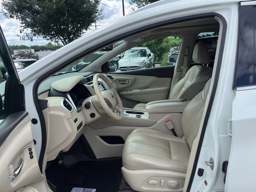 2018 Pearl White Nissan Murano Platinum FWD SUV