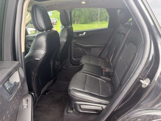 2020 Black Metallic Ford Escape Hybrid Titanium FWD SUV