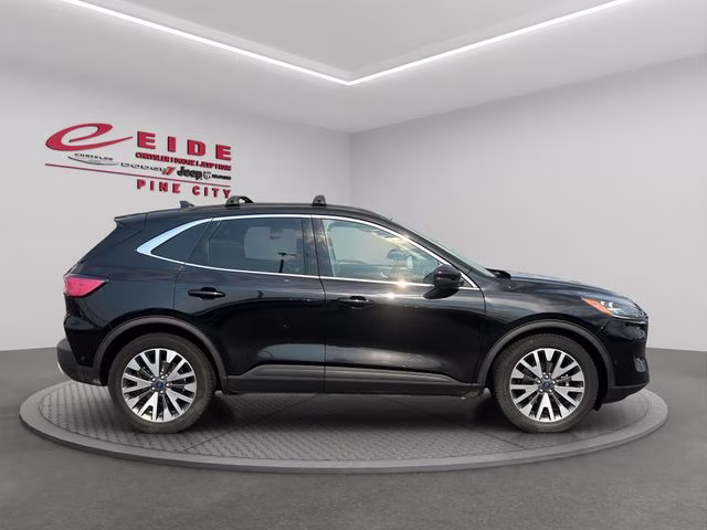 2020 Black Metallic Ford Escape Hybrid Titanium FWD SUV
