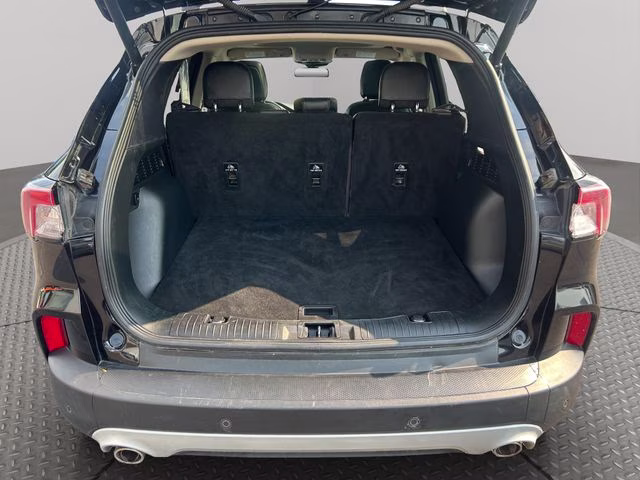 2020 Black Metallic Ford Escape Hybrid Titanium FWD SUV