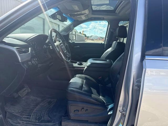 2016 Silver GMC Yukon XL SLT 4X4 SUV