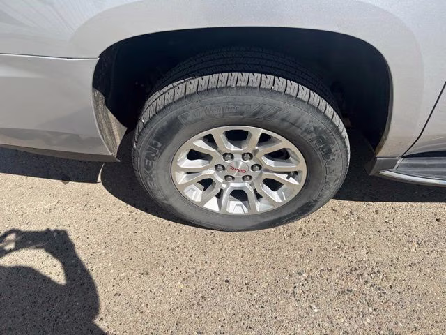 2016 Silver GMC Yukon XL SLT 4X4 SUV