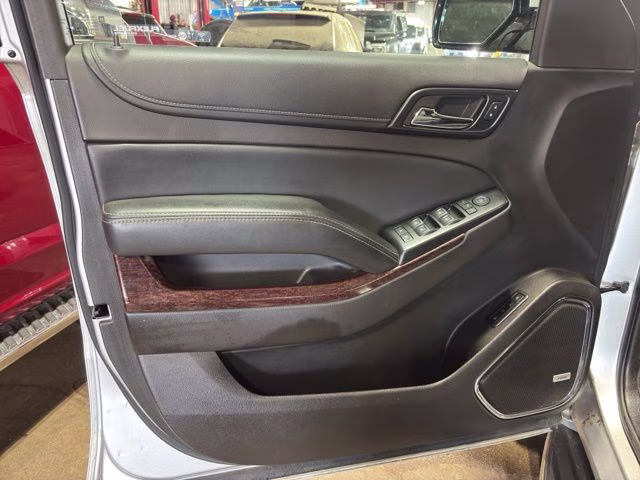 2016 Quicksilver Metallic GMC Yukon XL SLT 4X4 SUV