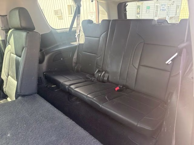 2016 Silver GMC Yukon XL SLT 4X4 SUV