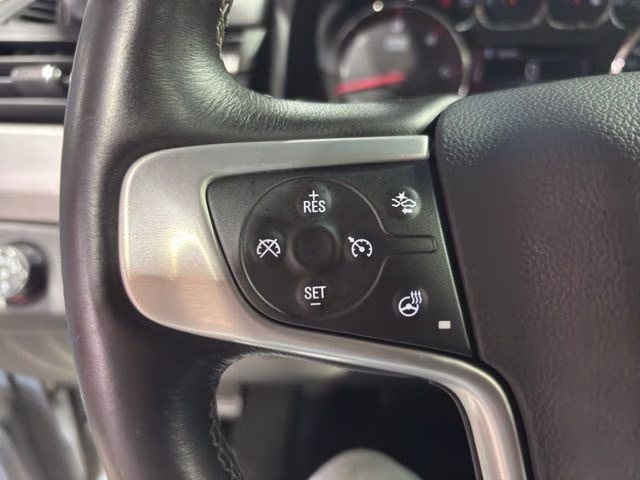 2016 Quicksilver Metallic GMC Yukon XL SLT 4X4 SUV
