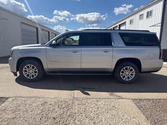 2016 Silver GMC Yukon XL SLT 4X4 SUV