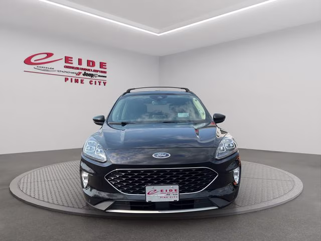 2020 Black Metallic Ford Escape Hybrid Titanium FWD SUV