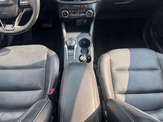 2020 Black Metallic Ford Escape Hybrid Titanium FWD SUV