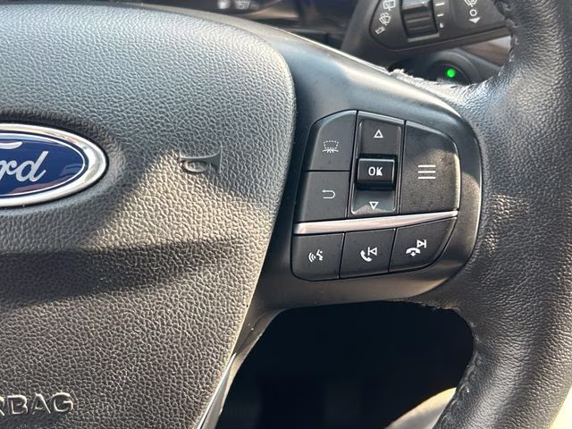 2020 Black Metallic Ford Escape Hybrid Titanium FWD SUV