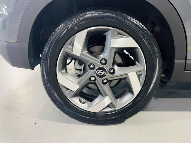 2024 Ecotronic Gray Hyundai Venue Limited FWD SUV