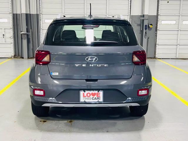 2024 Ecotronic Gray Hyundai Venue Limited FWD SUV