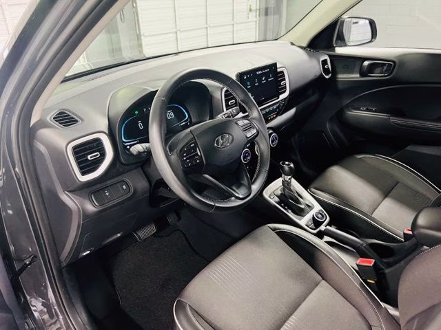 2024 Ecotronic Gray Hyundai Venue Limited FWD SUV