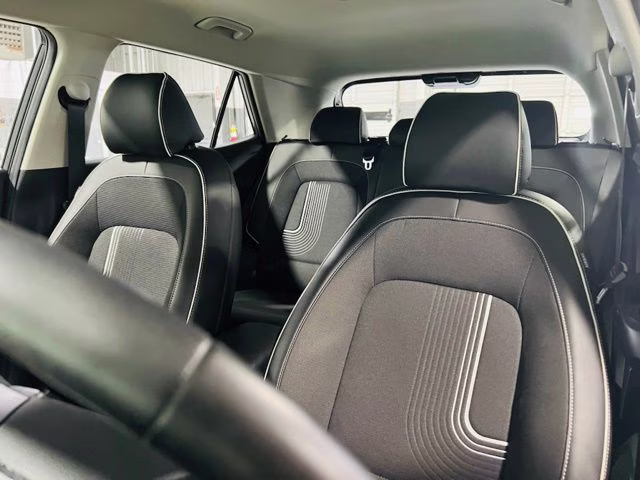2024 Ecotronic Gray Hyundai Venue Limited FWD SUV