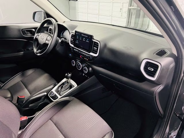 2024 Ecotronic Gray Hyundai Venue Limited FWD SUV