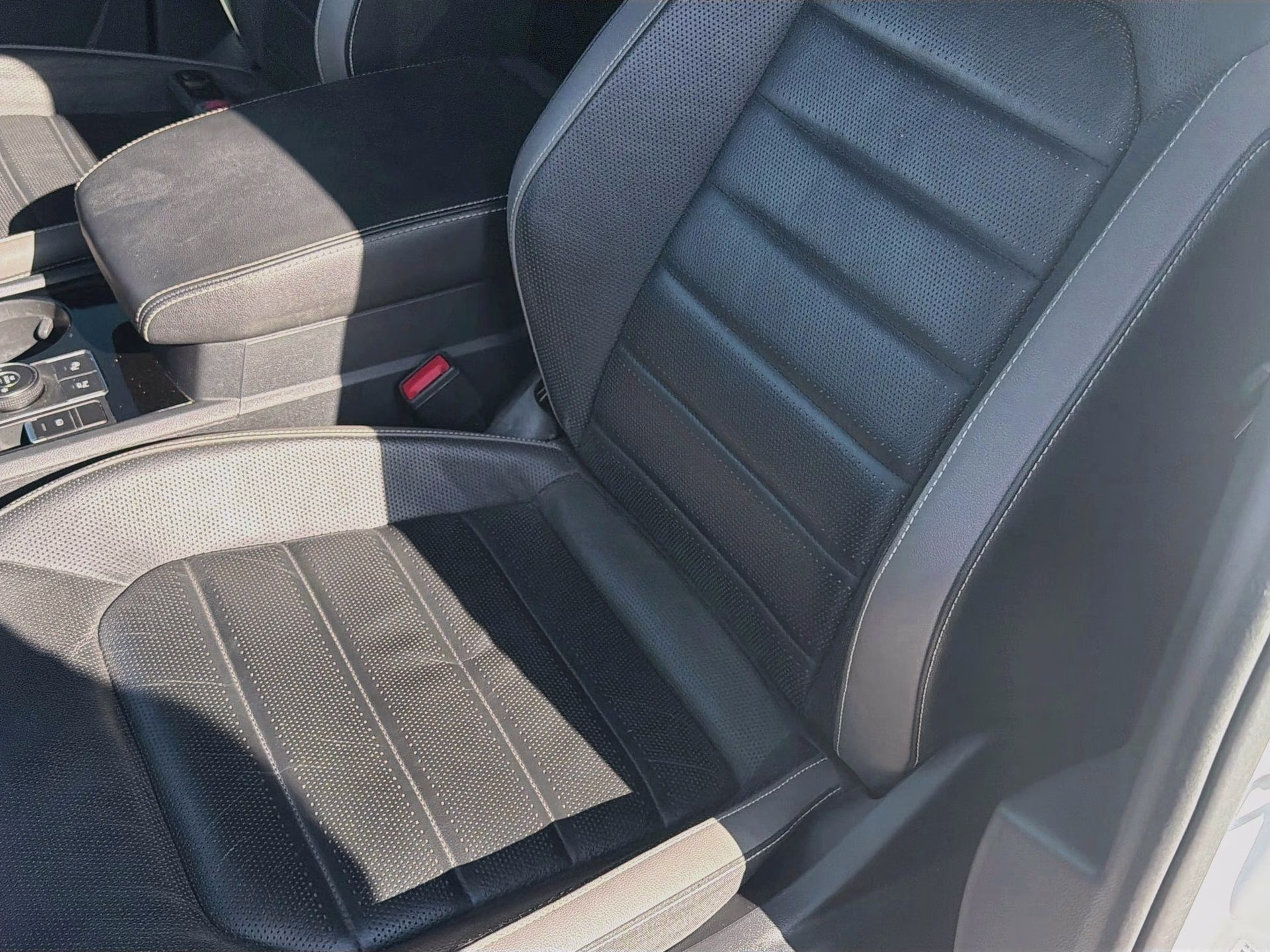 2021 Pure White Volkswagen Atlas 2.0T SEL Premium AWD SUV
