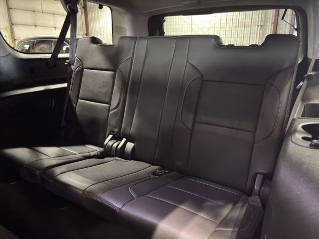 2016 Quicksilver Metallic GMC Yukon XL SLT 4X4 SUV