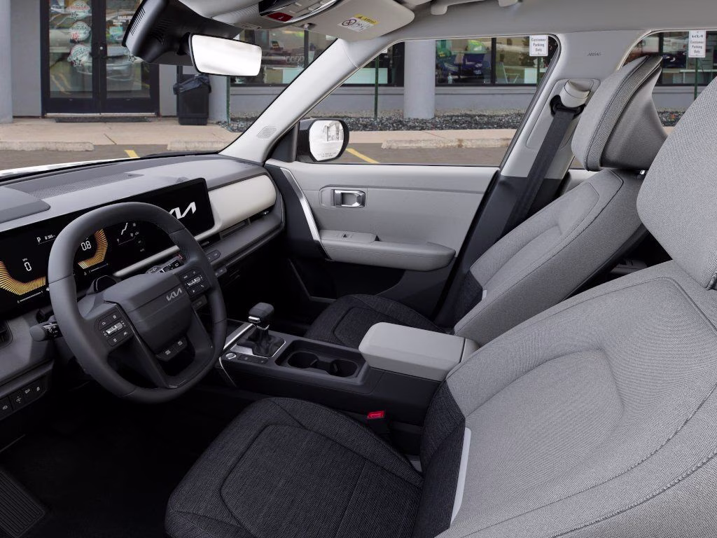 2027 Ivory Silver Kia Seltos S AWD SUV