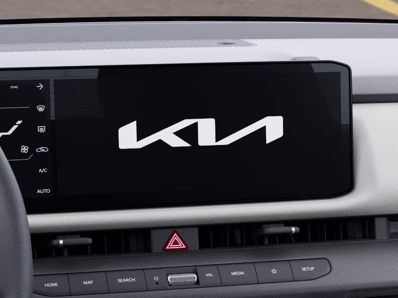 2027 Ivory Silver Kia Seltos S AWD SUV