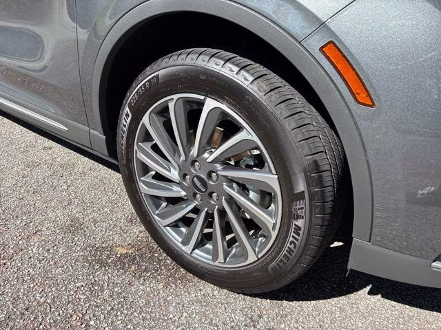 2025 Gray Metallic Lincoln Corsair Reserve AWD SUV
