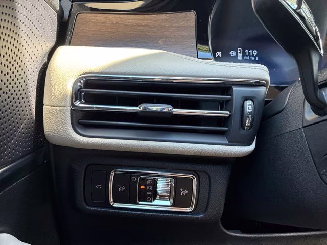 2025 Gray Metallic Lincoln Corsair Reserve AWD SUV