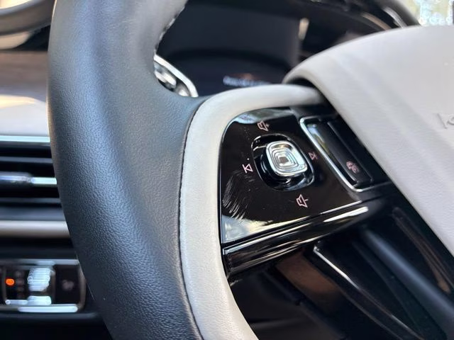 2025 Gray Metallic Lincoln Corsair Reserve AWD SUV