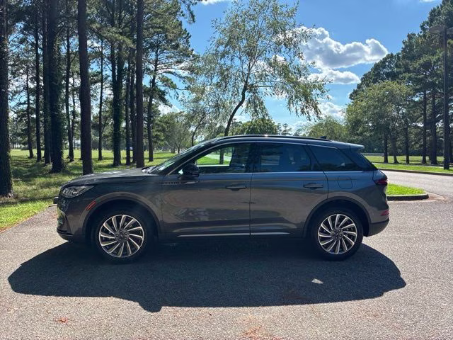 2025 Gray Metallic Lincoln Corsair Reserve AWD SUV