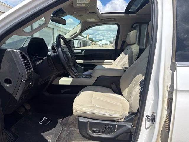2021 White Ford Expedition Platinum 4X4 SUV