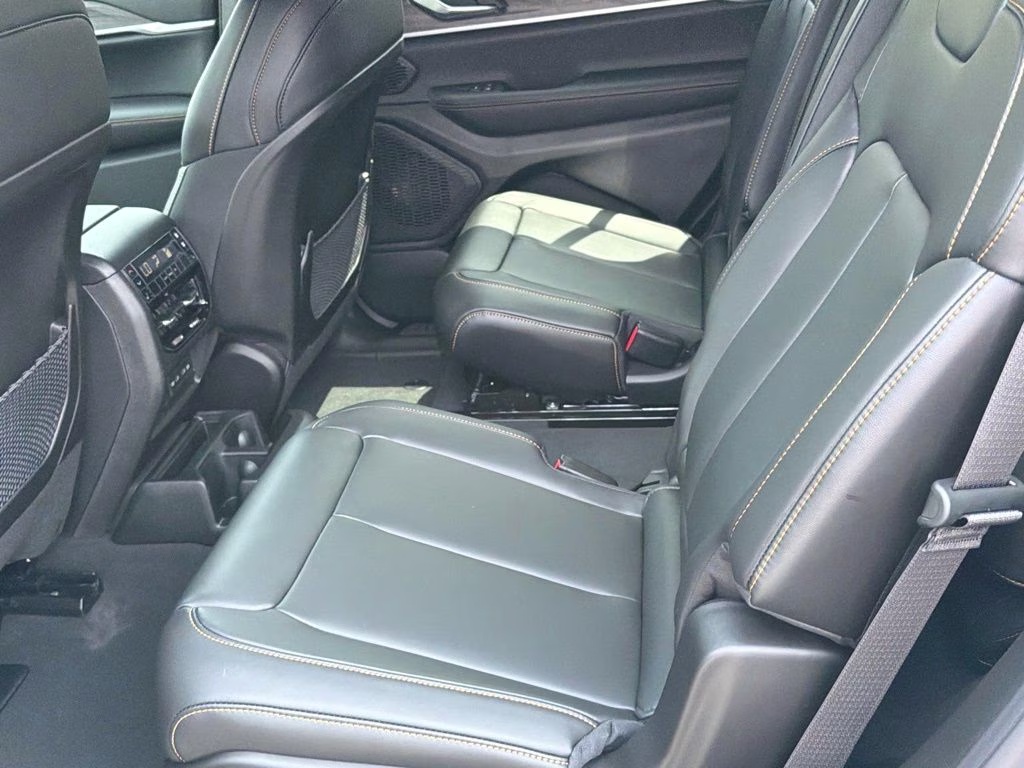 2026 Silver Zynith Jeep Grand Cherokee L Limited 4X4 SUV