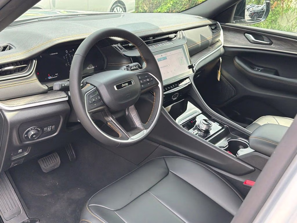 2026 Silver Zynith Jeep Grand Cherokee L Limited 4X4 SUV