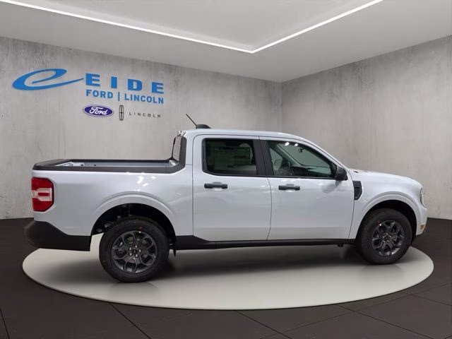 2026 Space White Metallic Ford Maverick XLT AWD Truck