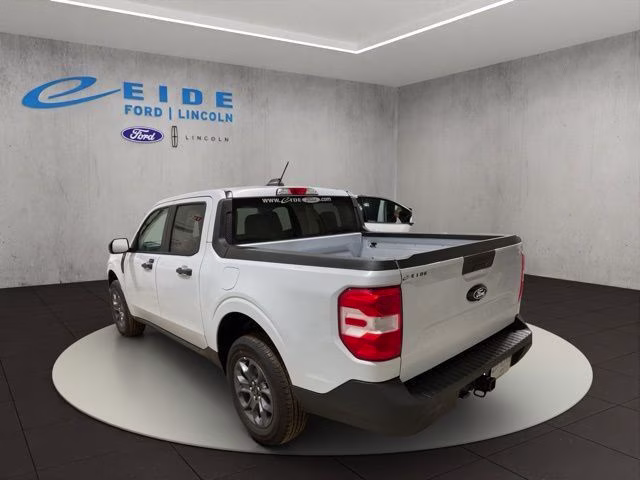 2026 Space White Metallic Ford Maverick XLT AWD Truck