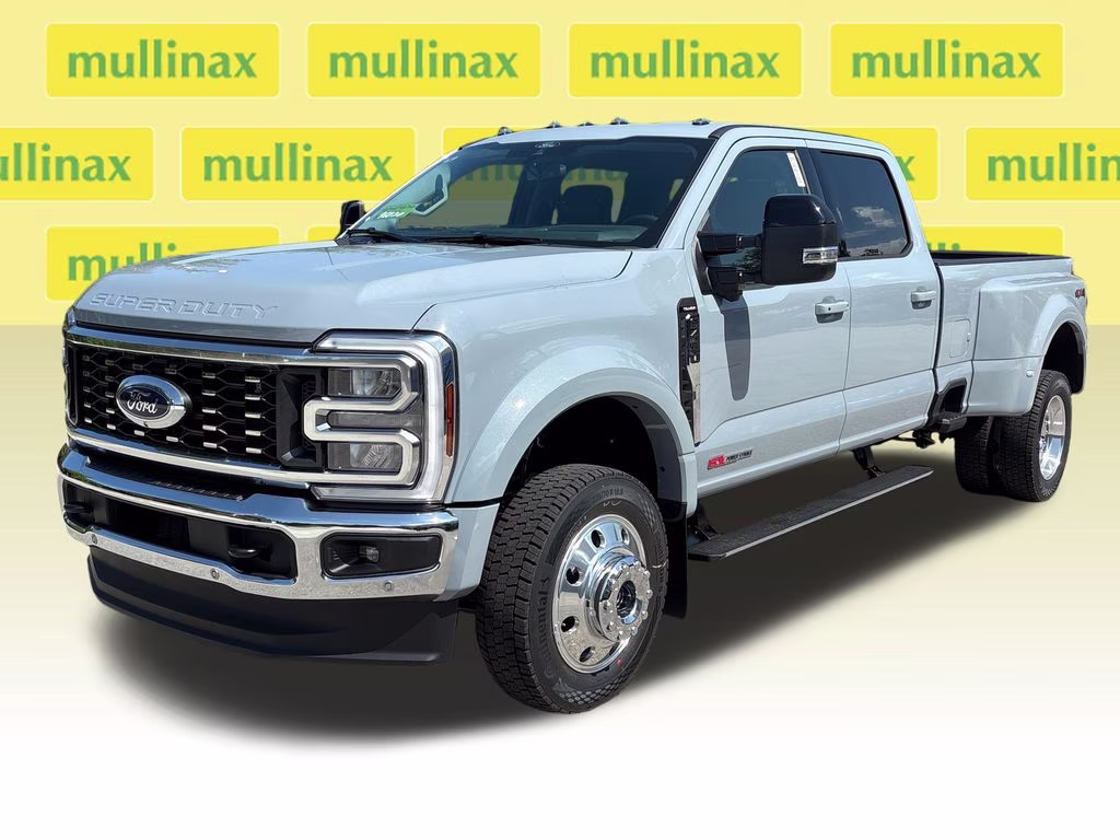 2026 Gray Metallic Ford Super Duty F-450 DRW Lariat 4X4 Truck