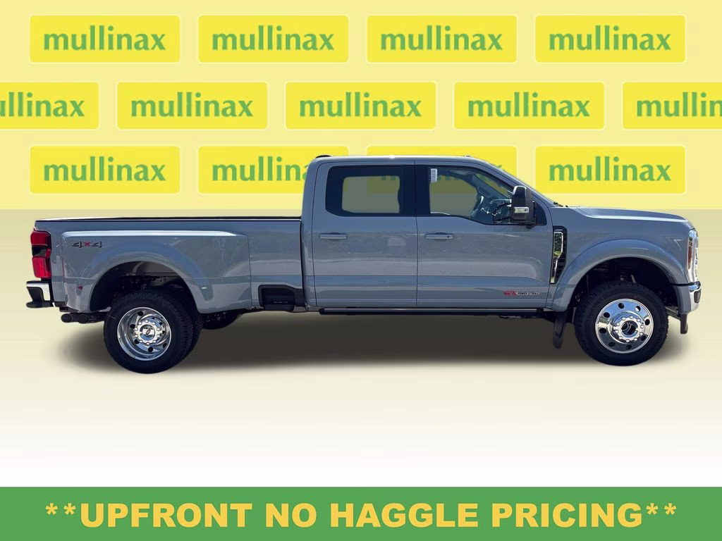 2026 Gray Metallic Ford Super Duty F-450 DRW Lariat 4X4 Truck