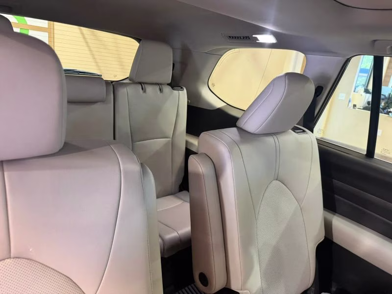 2024 Toyota Grand Highlander XLE Sport Utility 4D AWD