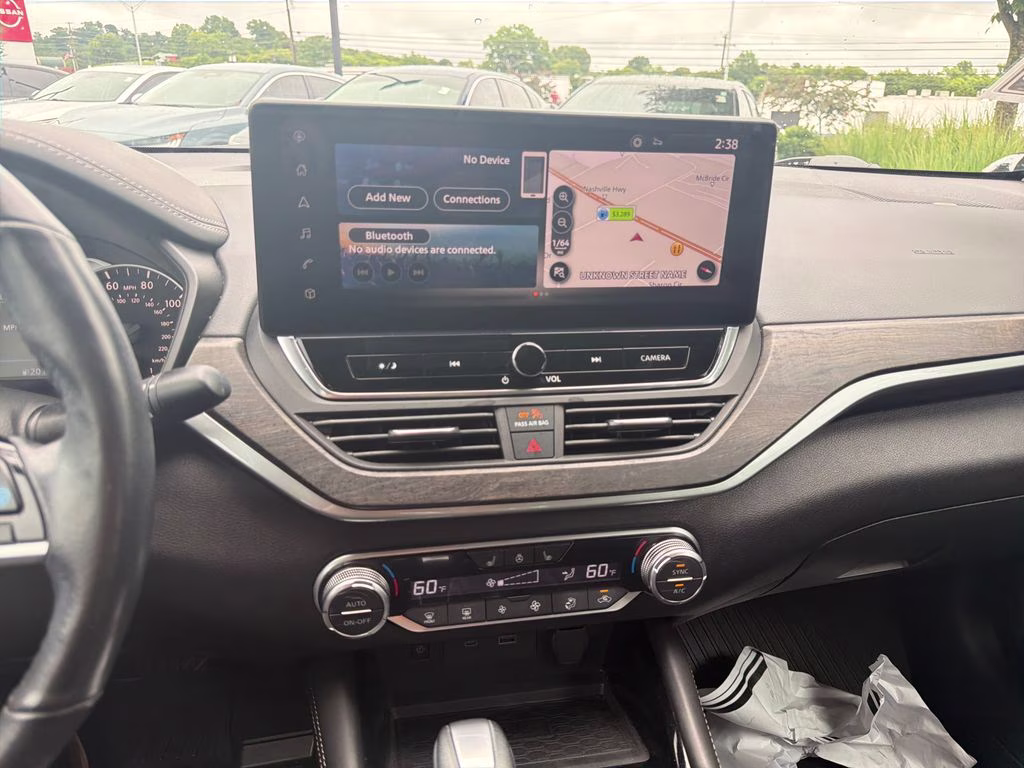 2023 Pearl White Tricoat Nissan Altima 2.5 SL AWD Sedan