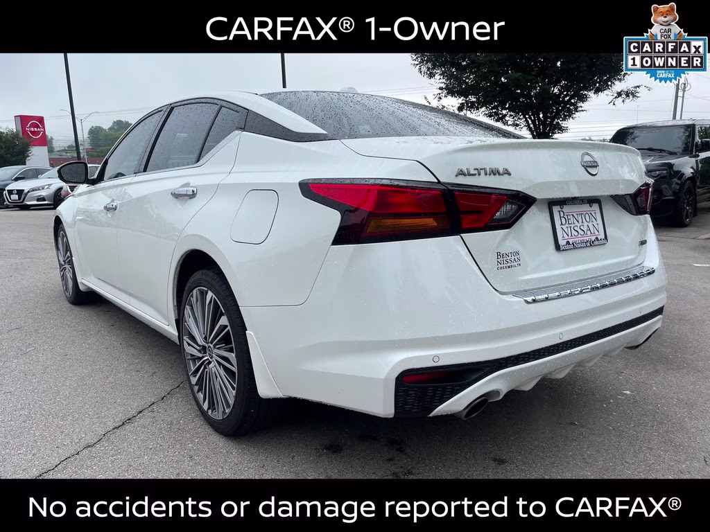 2023 Pearl White Tricoat Nissan Altima 2.5 SL AWD Sedan