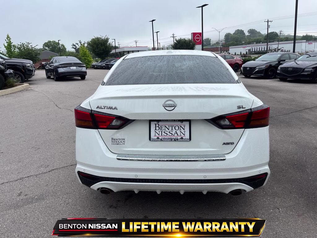 2023 Pearl White Tricoat Nissan Altima 2.5 SL AWD Sedan