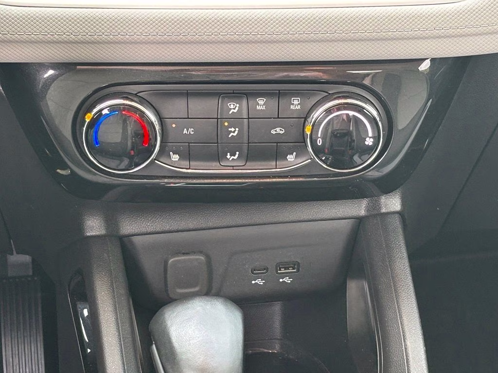2024 Sterling Gray Metallic Chevrolet Trailblazer LT FWD SUV