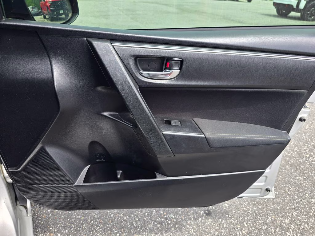 2019 Classic Silver Metallic Toyota Corolla LE FWD Sedan
