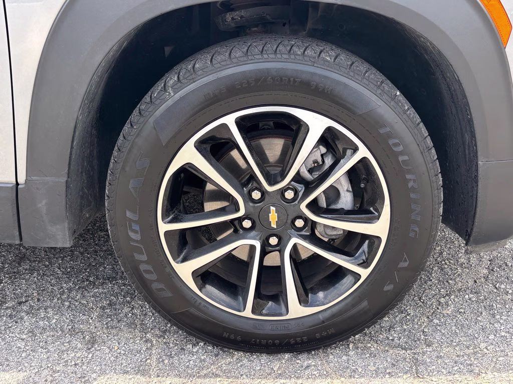 2024 Sterling Gray Metallic Chevrolet Trailblazer LT FWD SUV