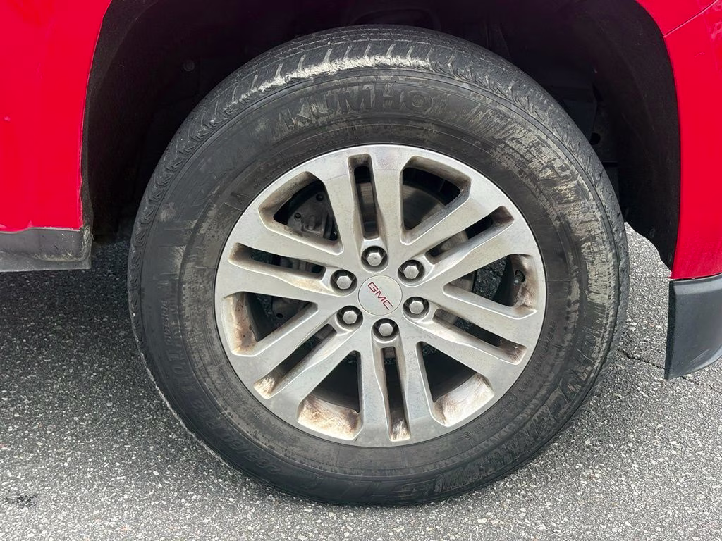 2016 Cardinal Red GMC Canyon SLT 4X4 Truck