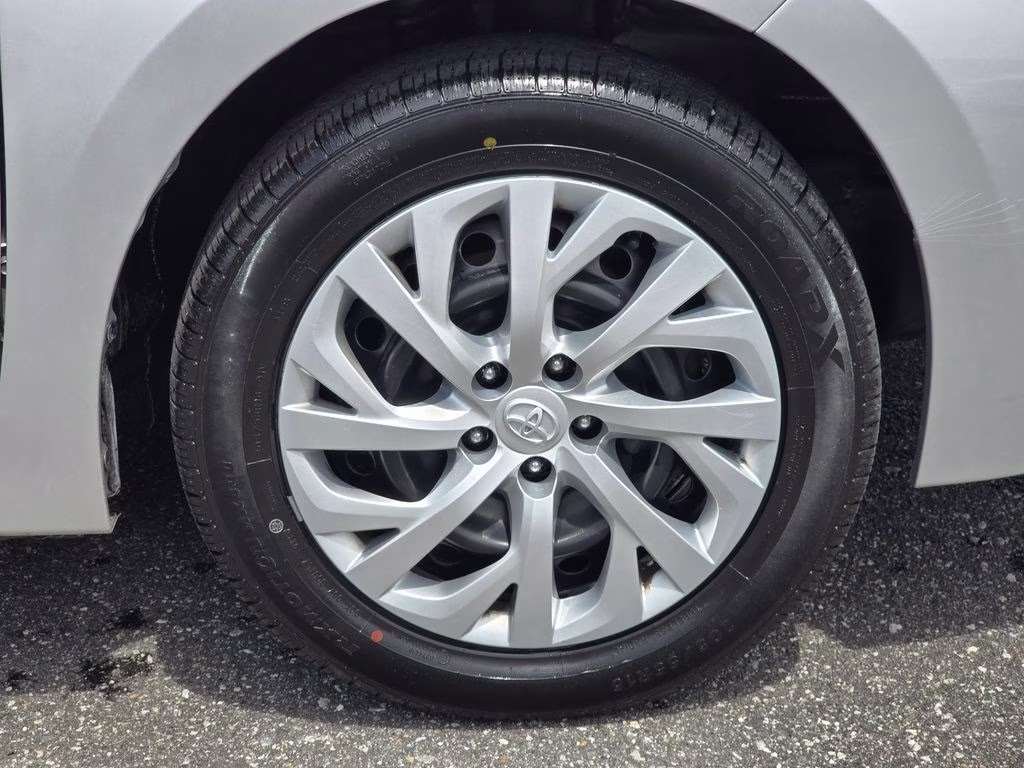 2019 Classic Silver Metallic Toyota Corolla LE FWD Sedan