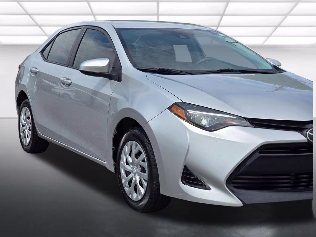 2019 Classic Silver Metallic Toyota Corolla LE FWD Sedan