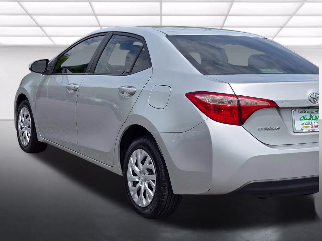 2019 Classic Silver Metallic Toyota Corolla LE FWD Sedan