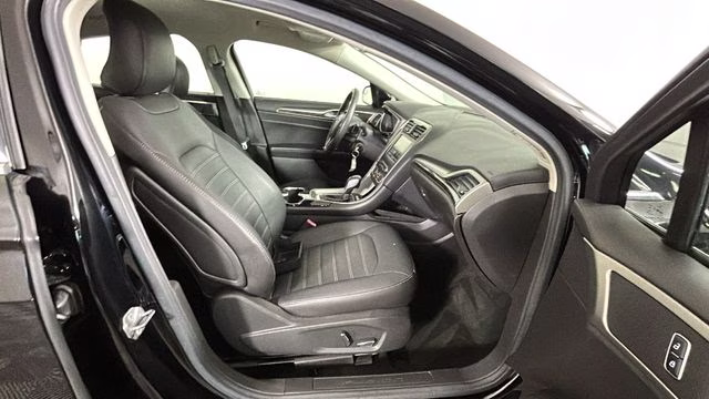 2016 Shadow Black Ford Fusion SE AWD Sedan