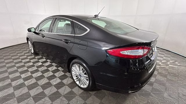 2016 Shadow Black Ford Fusion SE AWD Sedan