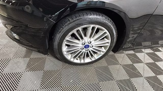 2016 Shadow Black Ford Fusion SE AWD Sedan