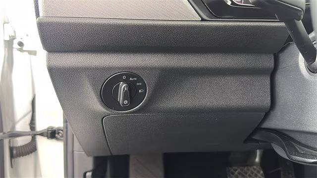 2019 Pure White Volkswagen Jetta R-Line FWD Sedan