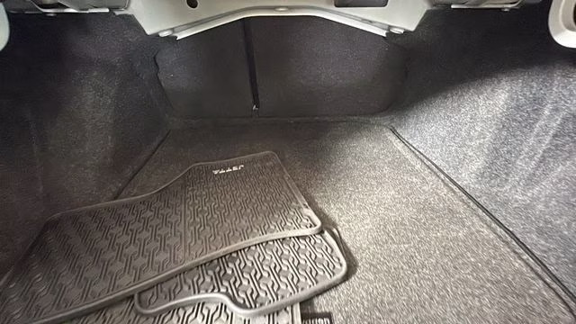 2019 Pure White Volkswagen Jetta R-Line FWD Sedan